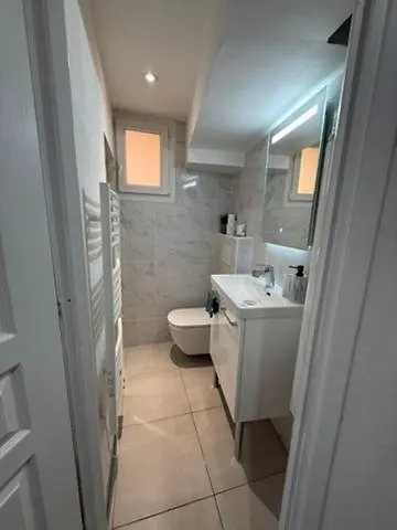 F2 Quartier Des Arts St Raphael *