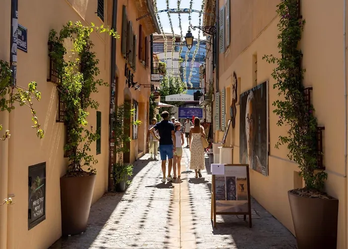 F2 Quartier Des Arts St Raphael Saint-Raphaël