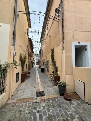 F2 Quartier Des Arts St Raphael شقة Saint-Raphaël