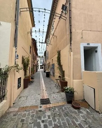 F2 Quartier Des Arts St Raphael Appartement Saint-Raphaël