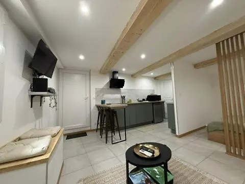 F2 Quartier Des Arts St Raphael Appartement *